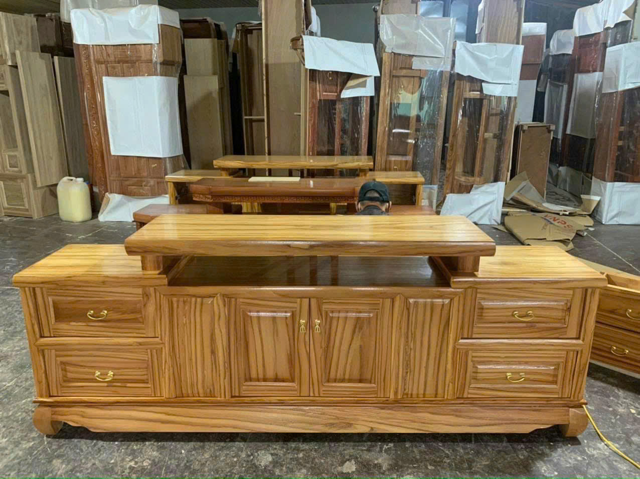 Kệ Tivi Sofa Hiện Đại Gỗ Hương Vàng KTV72