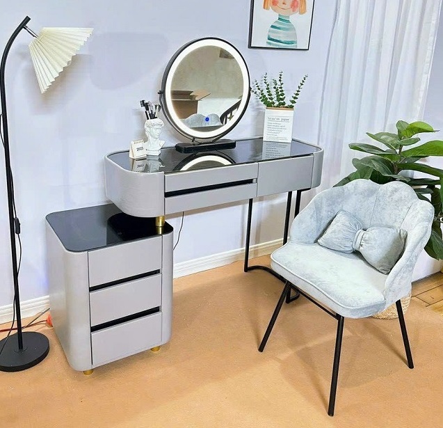 Bàn Trang Điểm Hiện Đại Mặt Kính Nhập Khẩu BTD39