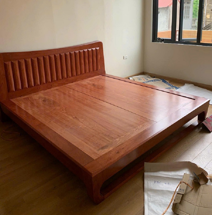 Giường Ngủ 1m8 Chân Quỳ Gỗ hương Đá GN46